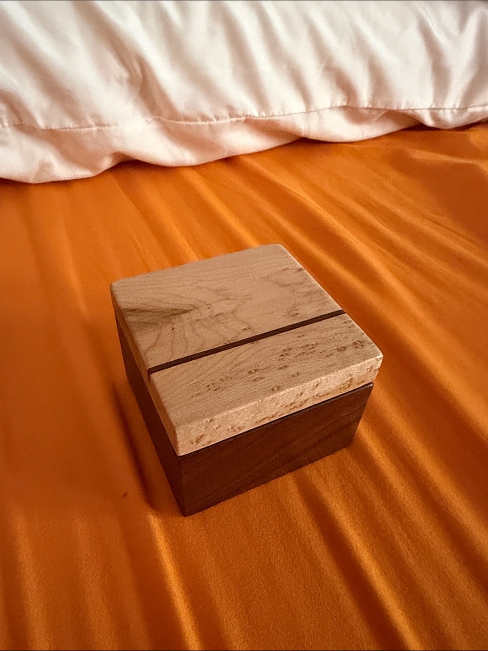 Handcrafted Two-Tone Wooden Keepsake Box - Brown and Natural